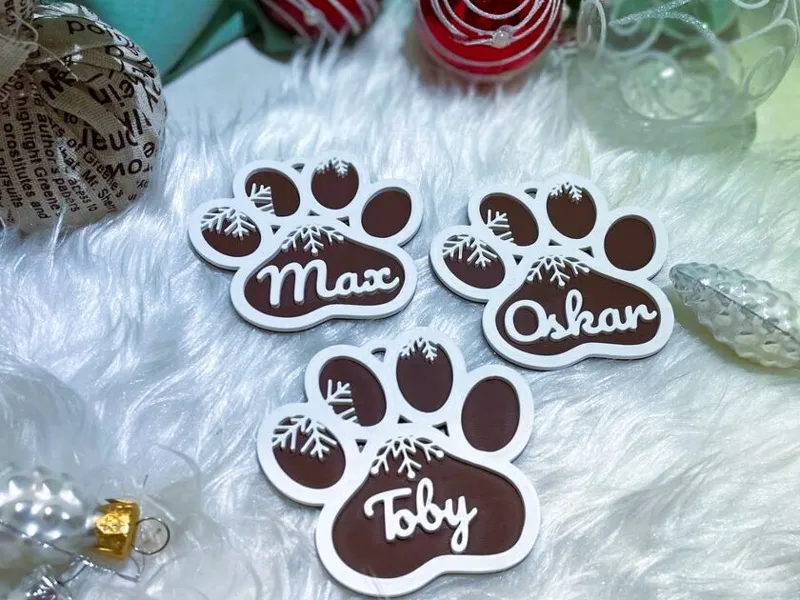 Dog paw for christmas tree