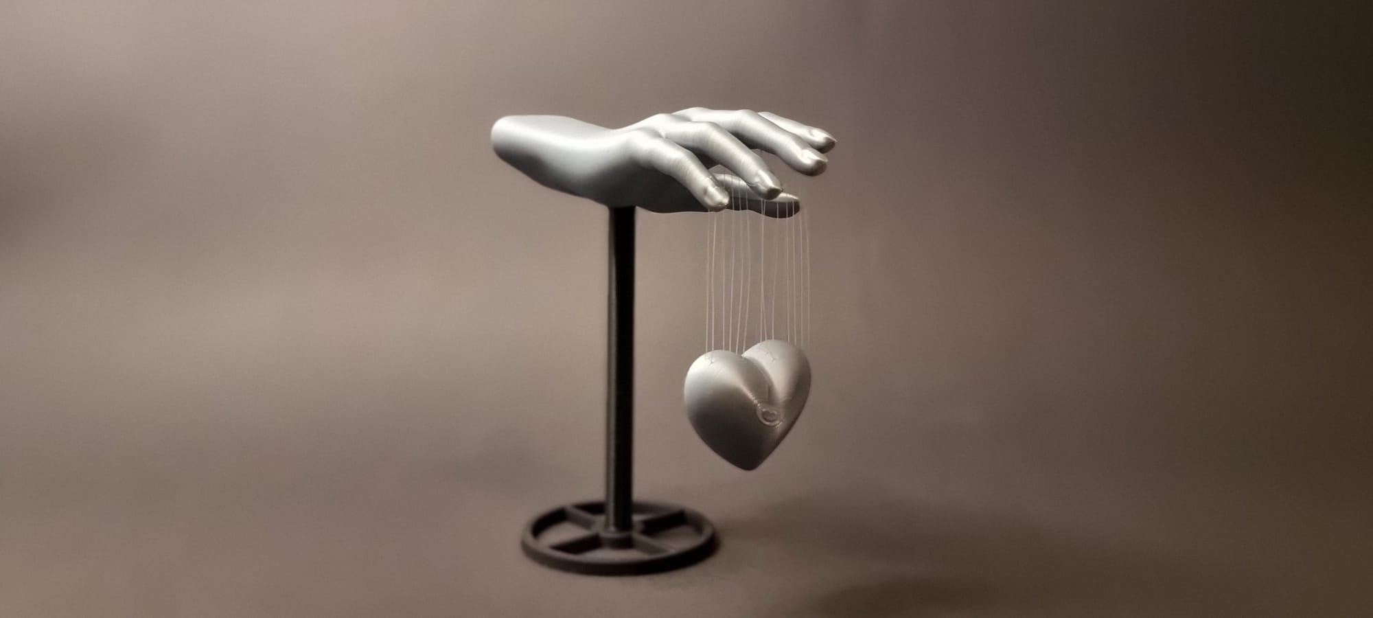 Miniatura 2 do modelo 3D The Heartstrings