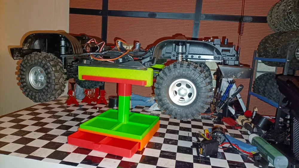 Rotating rc stand with crawler extension - Free 3D Print Model - MakerWorld