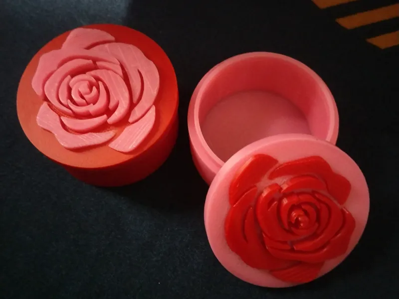Rose-Box For Valentine Gift