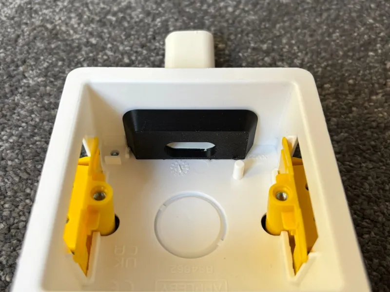 Connect 20mm Oval Trunking to Dry Lining Box