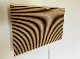 Horizontal wall bracket for Beosound Level