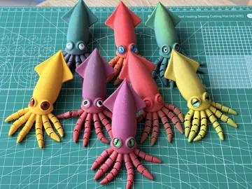 Objeto manipulable: Cute Flexi Squid – Print-in-Place Articulated Toy — vista de referencia 4