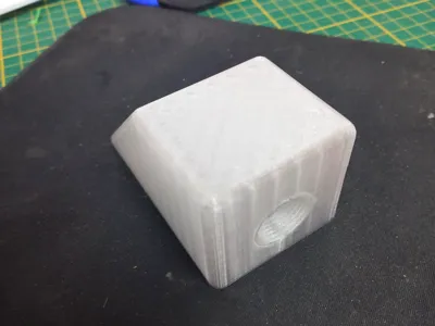 Roof feed-through for M20 thread 