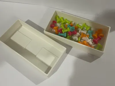 Stackable tray/storage