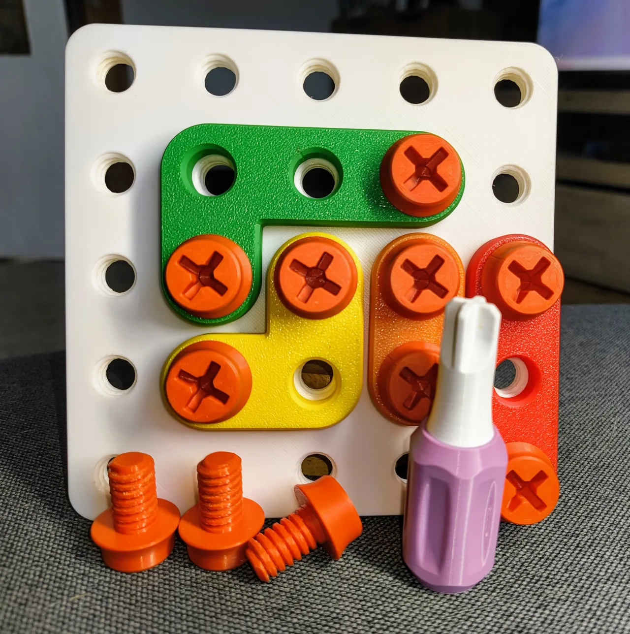 Creative Screw Puzzle view 2