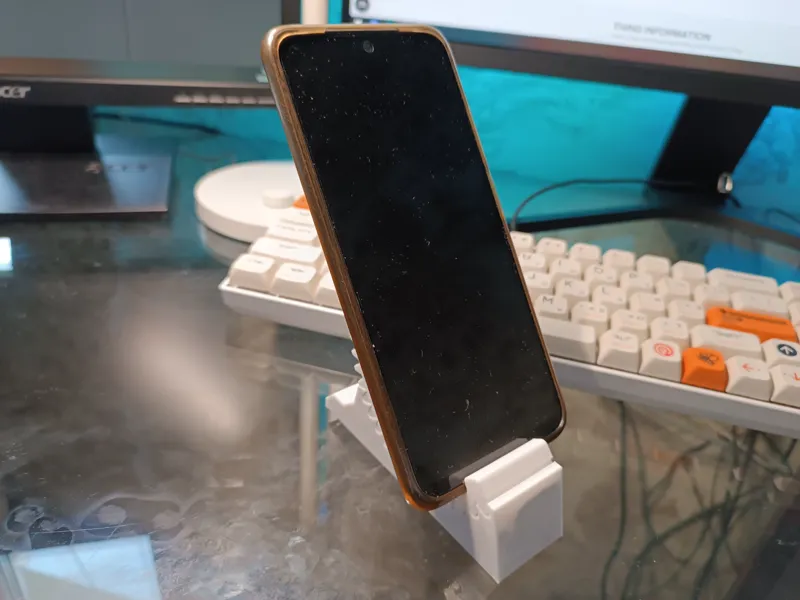 Phone holder 