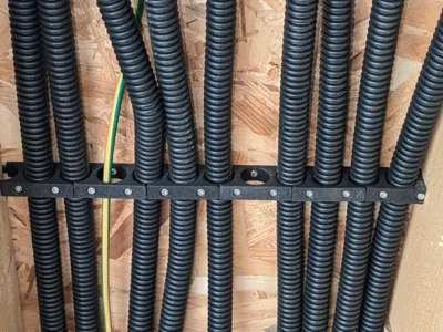 Cable organizer (for 20mm cable conduit)