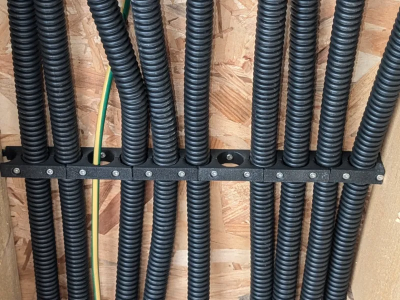 Cable tidy (for 20mm cable conduit)