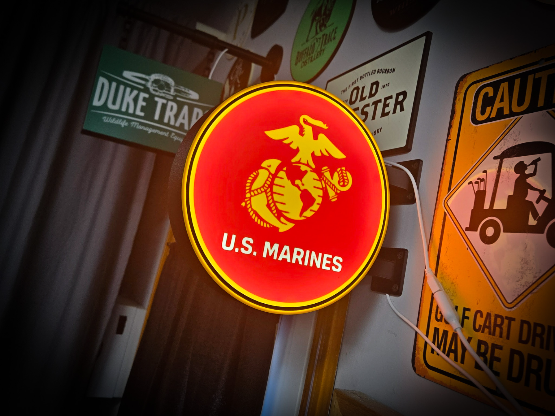 U.S. MARINES ~ 2-Sided Round Lightbox