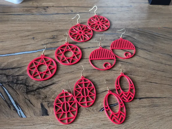 Ensemble de 5 boucles d'oreilles élégantes