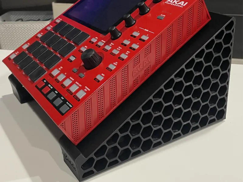 MPC 1+ Stand