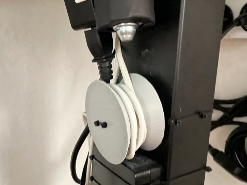 Cable roll