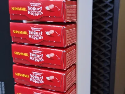Raisin Box Holder