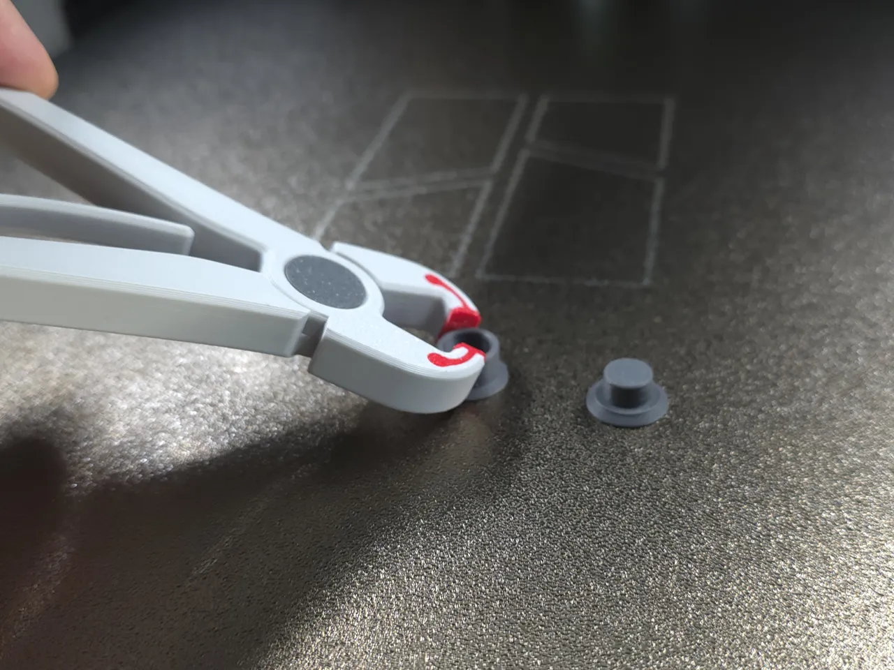 BuildPlate Plier view 4