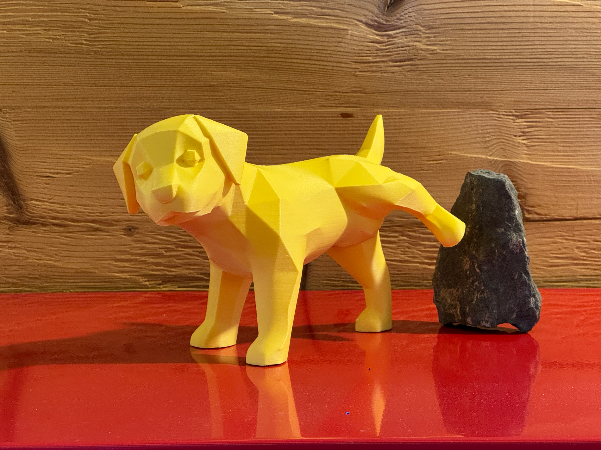 Low poly peeing dog