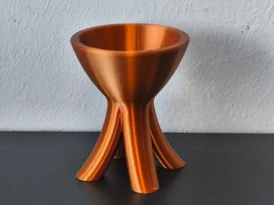 4 leg stress ball holder / 4 leg goblet