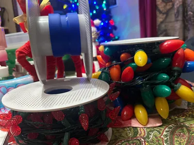 Spool Christmas light extender