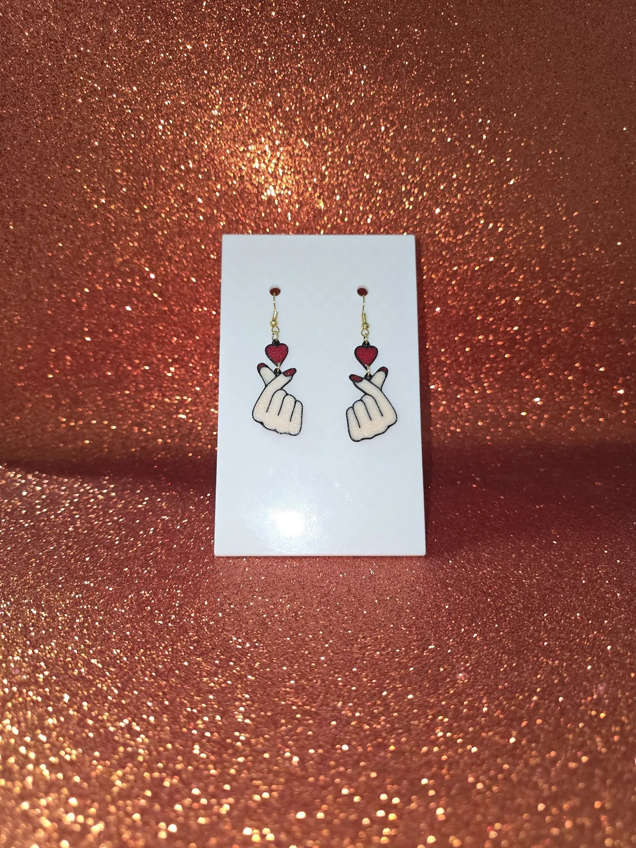 K-Pop heart earrings view 2