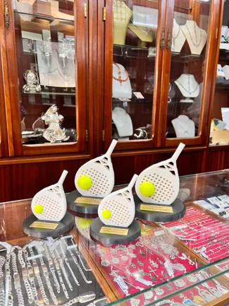 Trofeo Pádel v1 añadi stl de la pelota aparte.