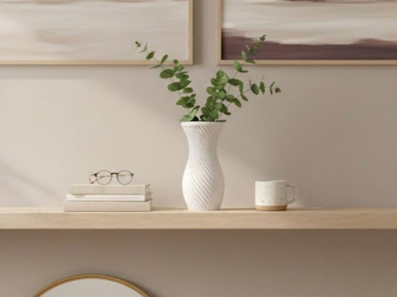 Ribbed vase