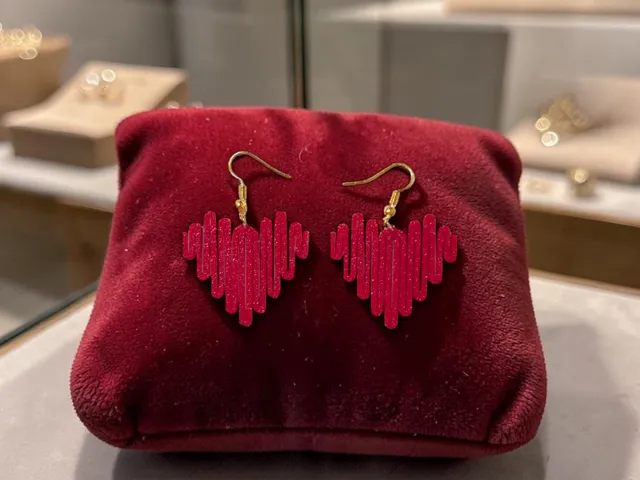 Heart soundwave earrings