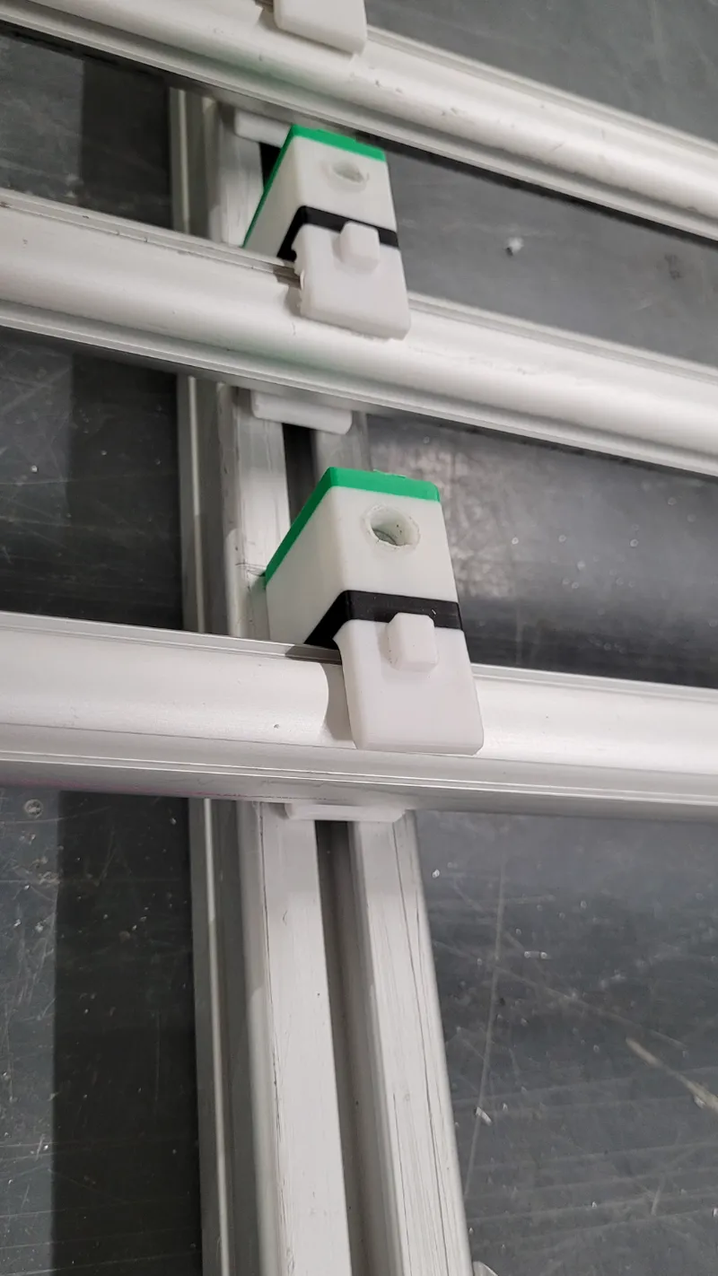 Aluminium Rohrbefestigung Universell 30 mm