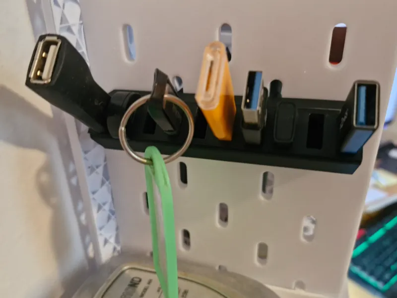Skadis holder for 10 USB ,no supports