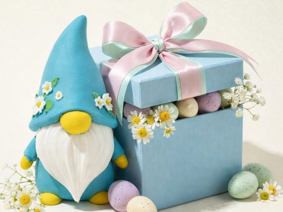 Spring Daisy Gnome Multicolor