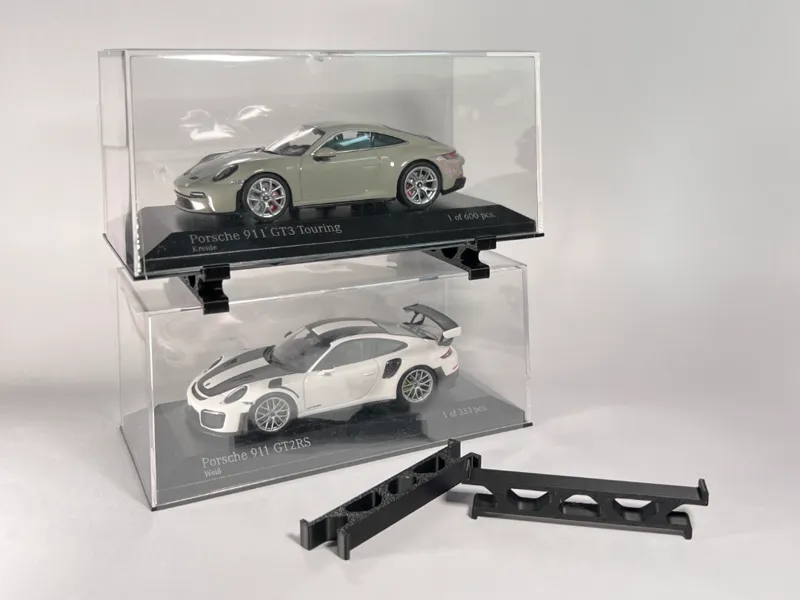 1:43 Minichamps Stacker/Stand