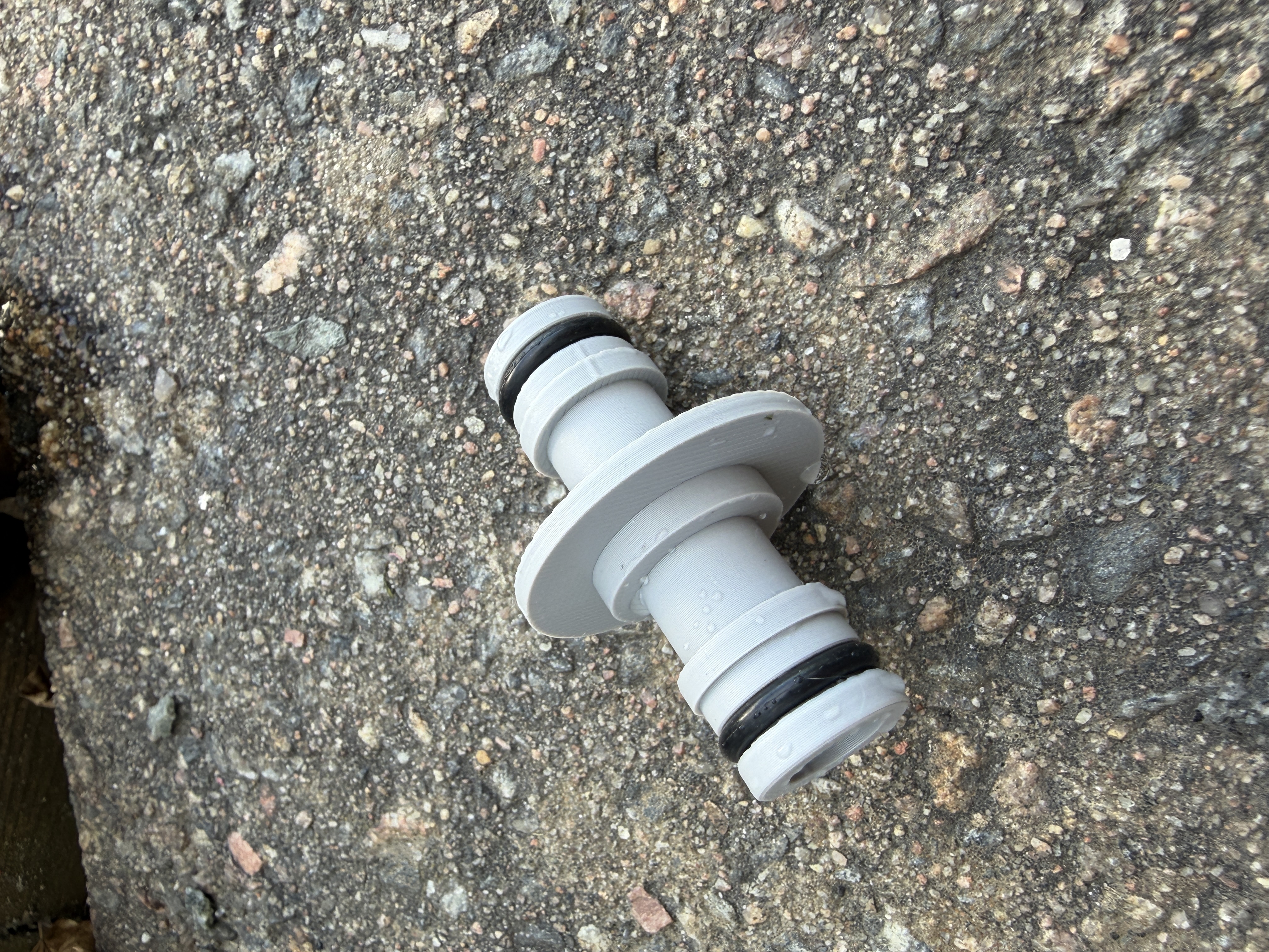 Miniatura 4 do modelo 3D Garden hose coupler