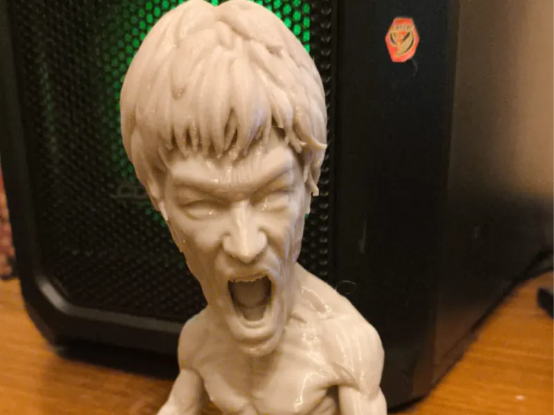 BRUCE LEE