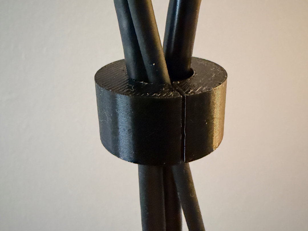 2-Piece Cable Clamp-Snap Fit Organizer