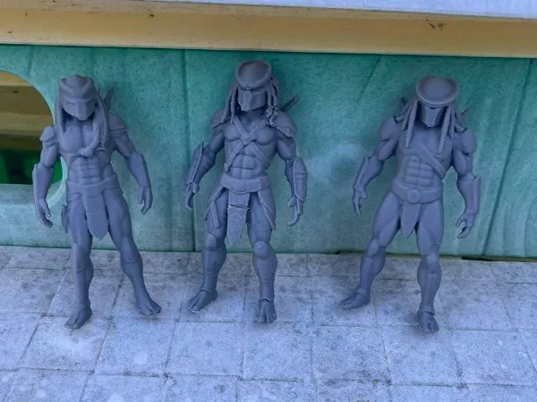 Figurines chasseurs façon Predator