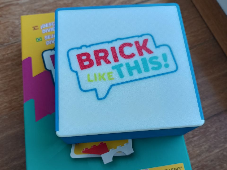 "Brick Like This" table game compact box
