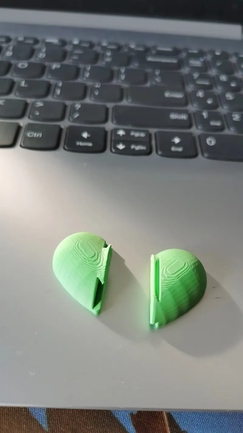 一个拼装的心形 A heart shaped assembly