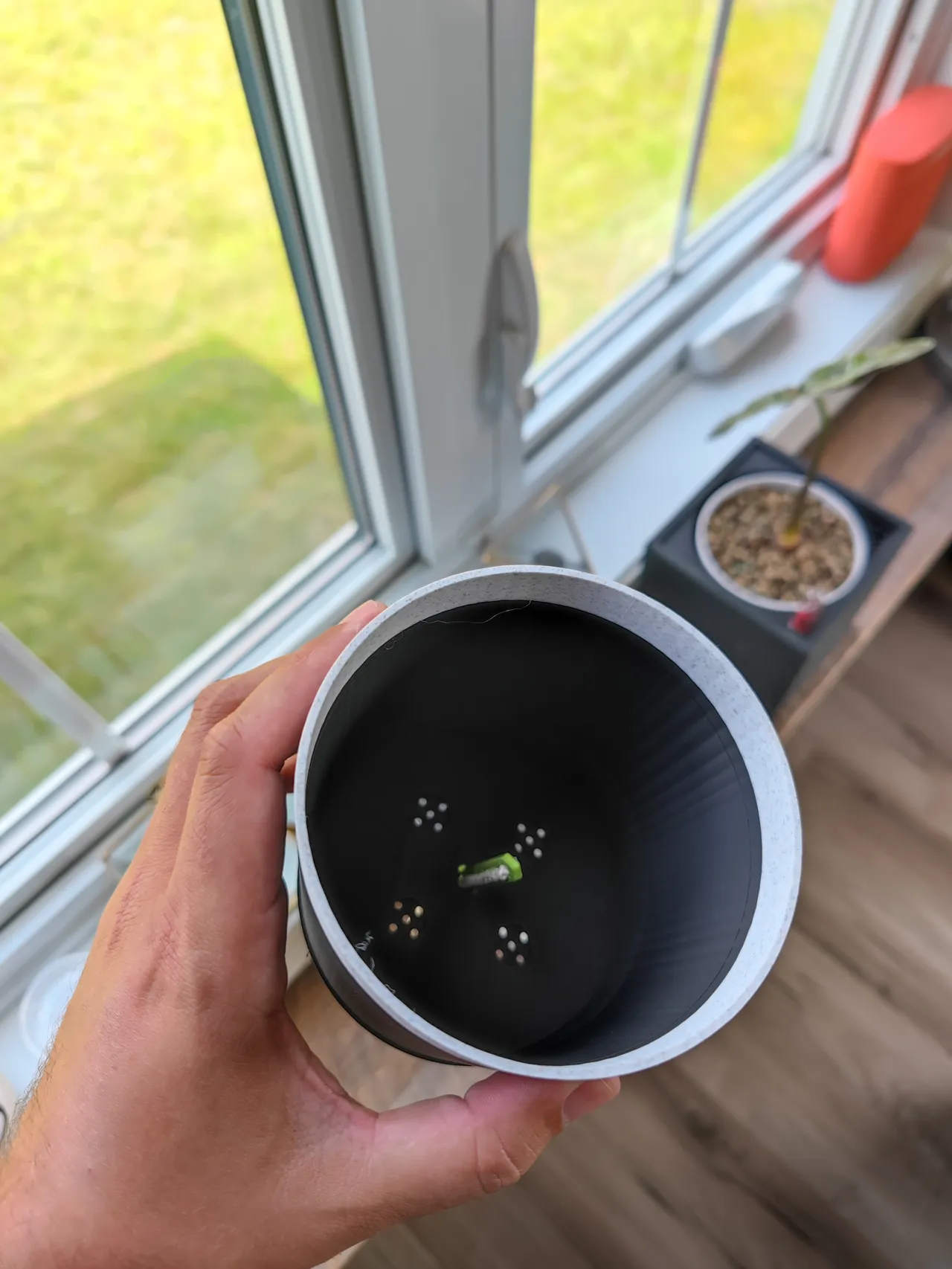 Lechuza Canto 14 Inner Pot With Keyhole view 3