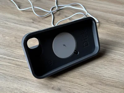 iPhone 16 MagSafe Charging Station
