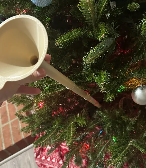 Tube d'arrosage assisté pour sapin de Noël