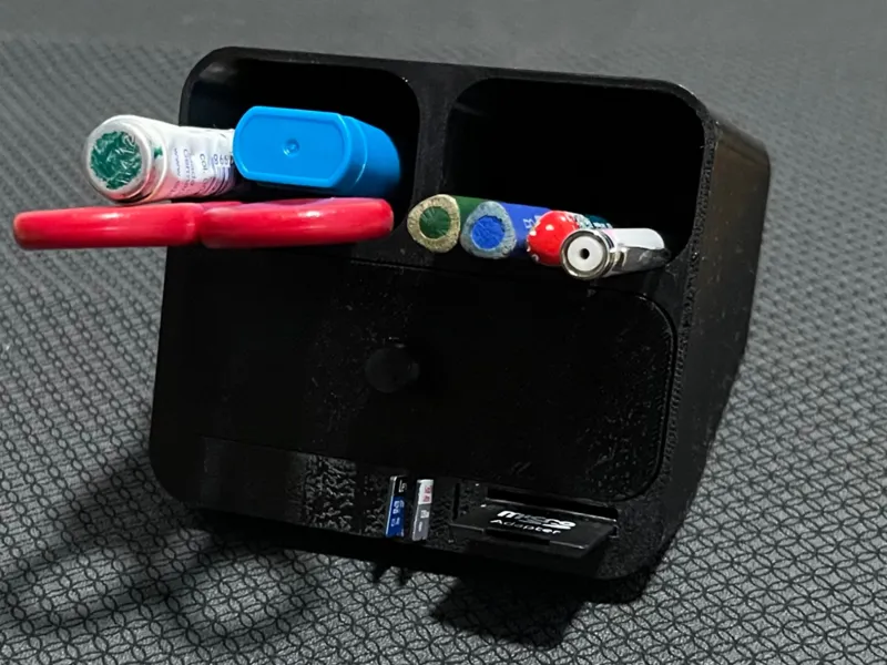 Desk X -a perfect Desk organiser with pen holders