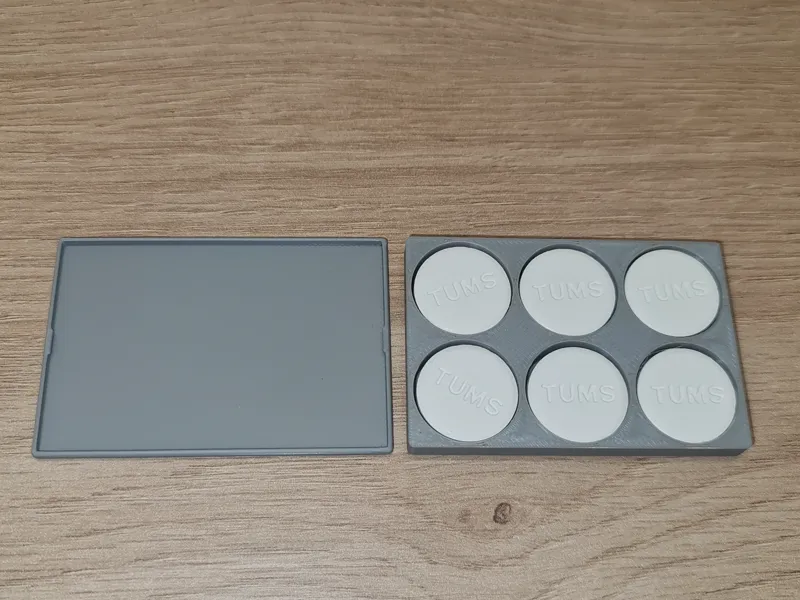 Wallet size TUMS box