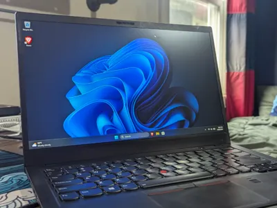 6th Gen Thinkpad X1 Carbon Display Bezel Replace