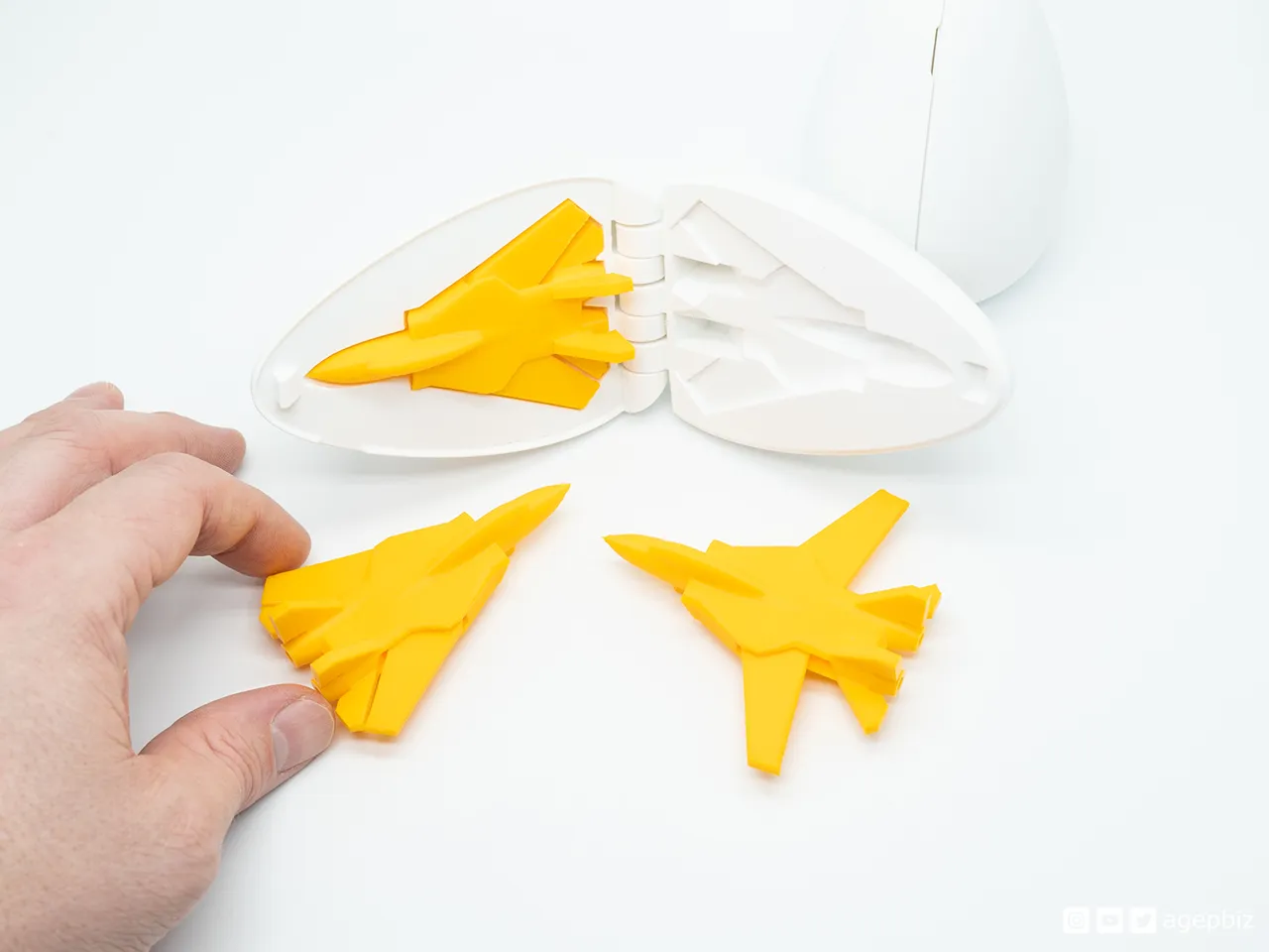 Print-in-place and articulated F14 Jet Fighter with Improved Wingdesign view 3