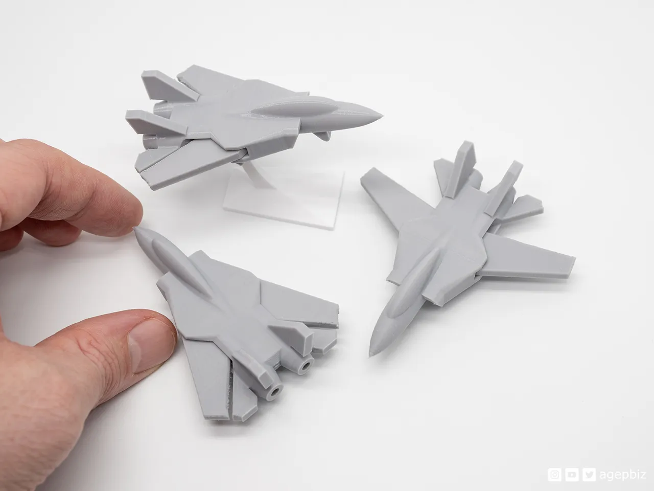 Print-in-place and articulated F14 Jet Fighter with Improved Wingdesign view 2