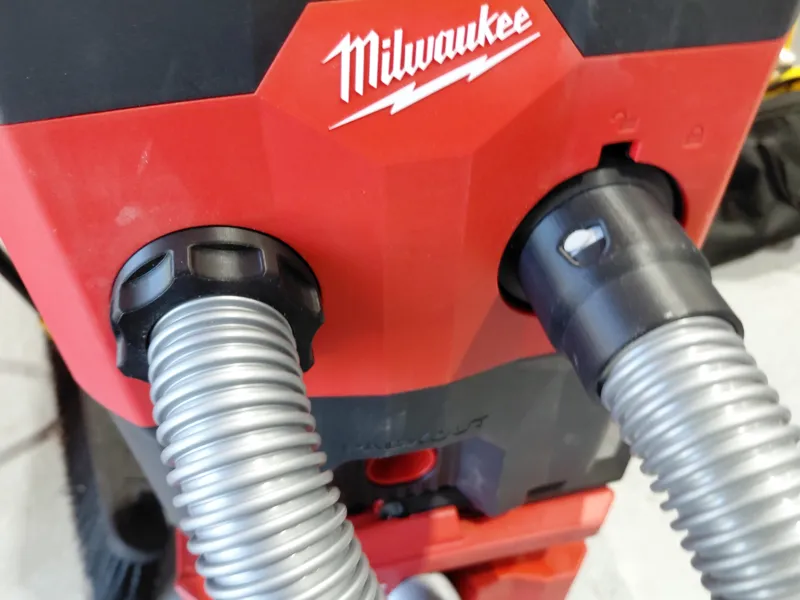 Vacuum attachment / adapter for Milwaukee Packout