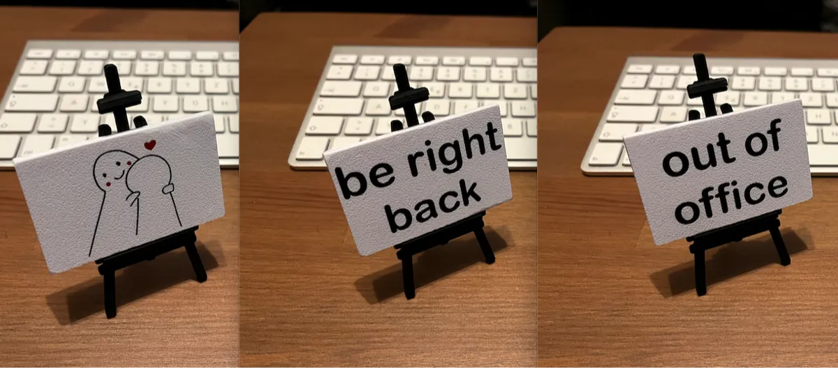 Office At Rear Sign Sign/Schild