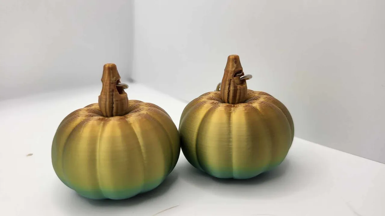 Pumpkin Keychain(or Earring if sized accordingly!) view 3