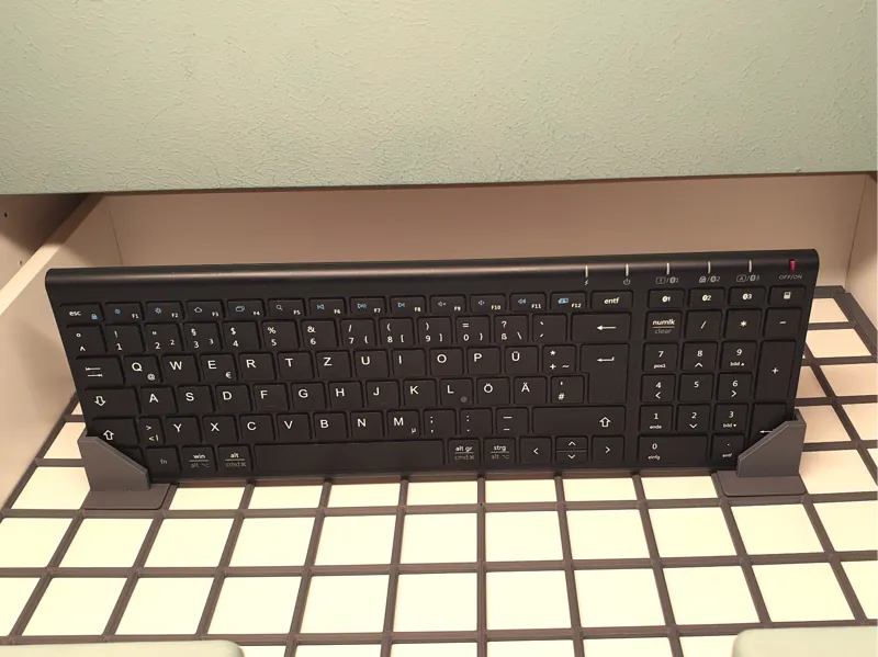 Gridfinity Thin Keyboard Holder