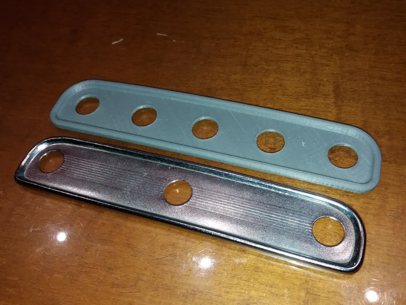 Fiat 600D dashboard switch panel