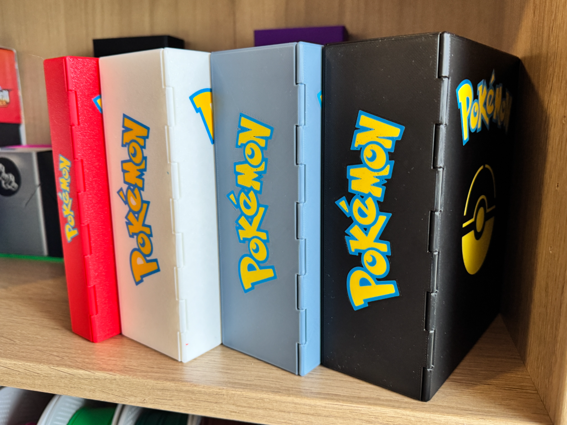 Pokémon TCG Bookfinity Deck Book